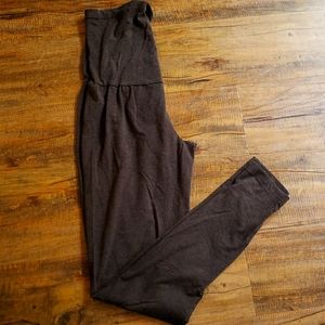 Maternity leggings size small